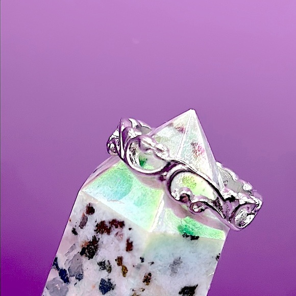 #4. Exclusively Fancy Silver Beach Waves Band Ring NWT - Picture 4 of 5